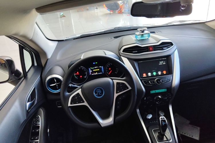 BYD Yuan New Energy 2019 car image #11