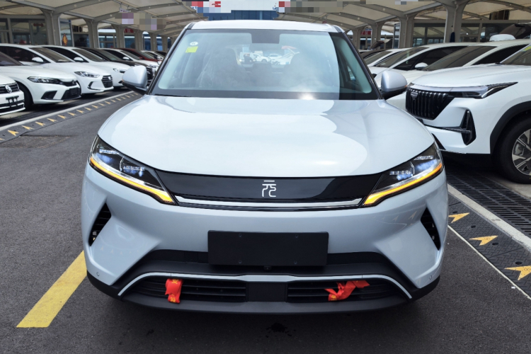 BYD YuanUP 2025 car image #3