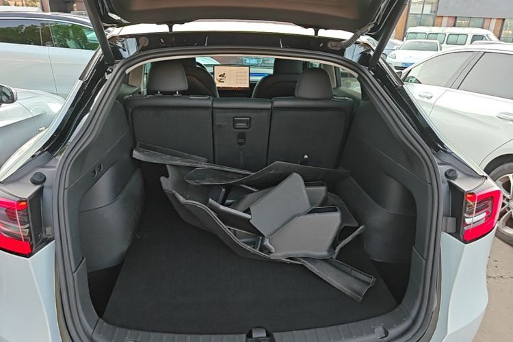 Tesla Model Y 2022 #19 Tesla Model Y 2022 immagine di auto #19
