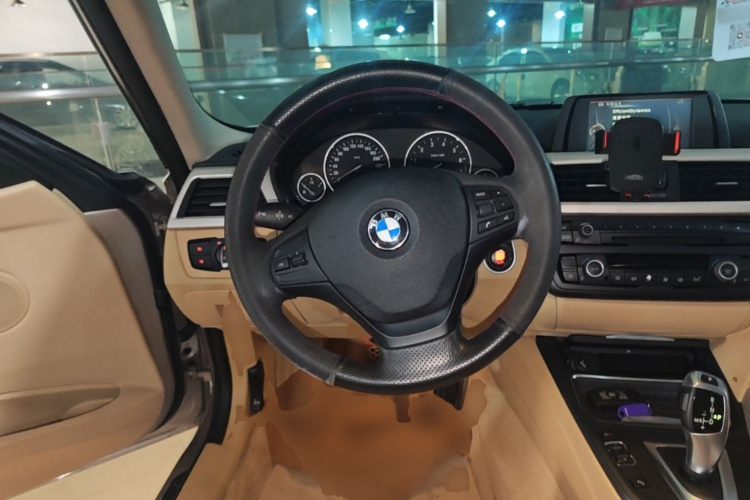 BMW 3 Series 2015 #11 BMW 3 Series 2015 car image #11