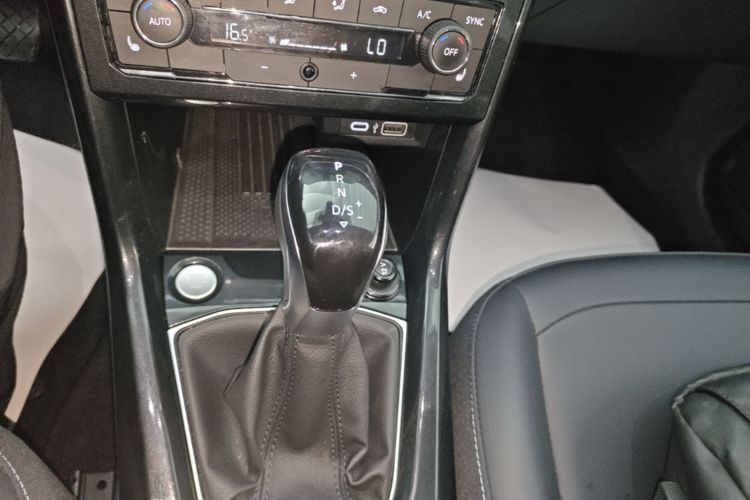 Volkswagen Tharu 2025 #14 Volkswagen Tharu 2025 imagen de coche #14