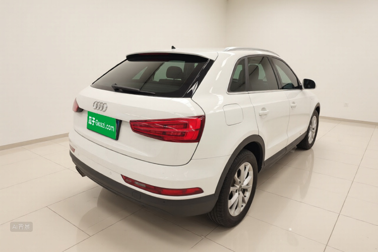 Audi Q3 2016 car image #7