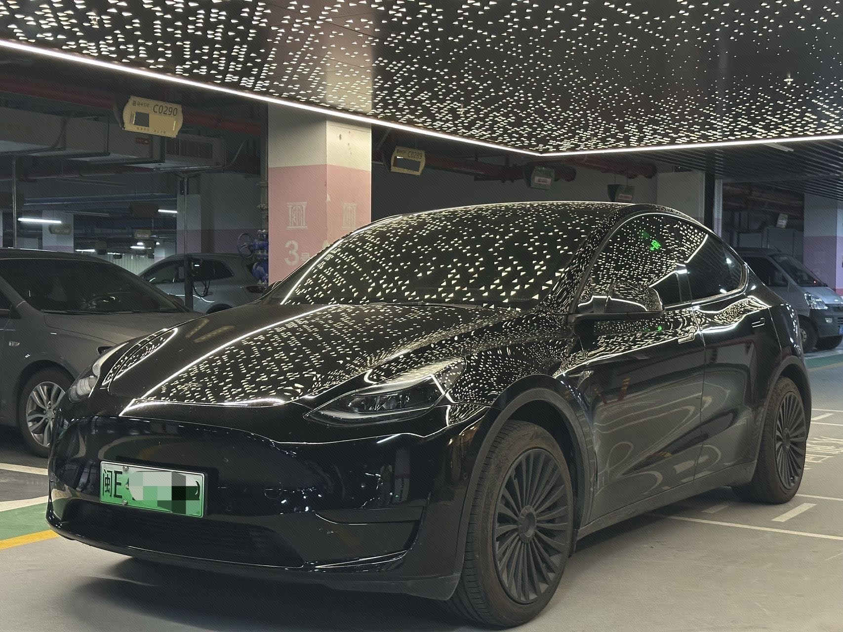 Tesla Model Y 2024 Tesla Model Y 2024 car image
