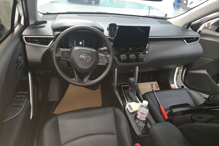 Toyota Corolla Cross 2024 #11 Toyota Corolla Cross 2024 صورة سيارة #11