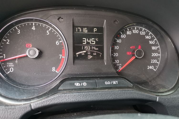 Volkswagen Polo 2016 #14 Volkswagen Polo 2016 car image #14
