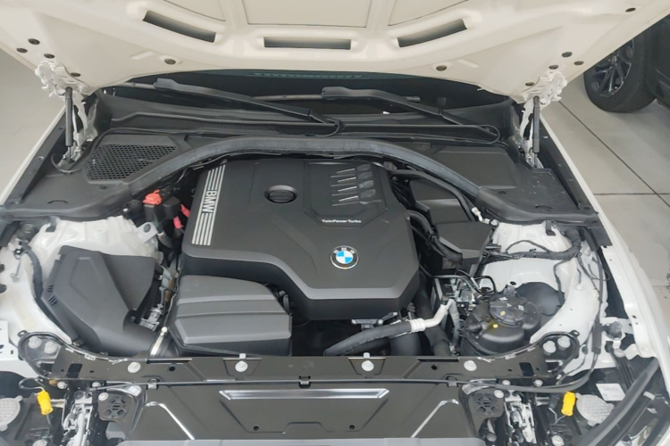 BMW 3 Series 2022 #20 BMW 3 Series 2022 car image #20
