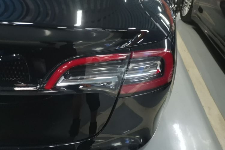 Tesla Model 3 2021 car image #8
