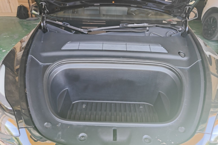 Tesla Model Y 2022 #20 Tesla Model Y 2022 car image #20