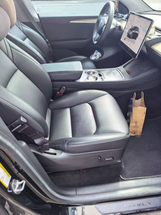 Tesla Model Y 2023 #6 Tesla Model Y 2023 car image #6
