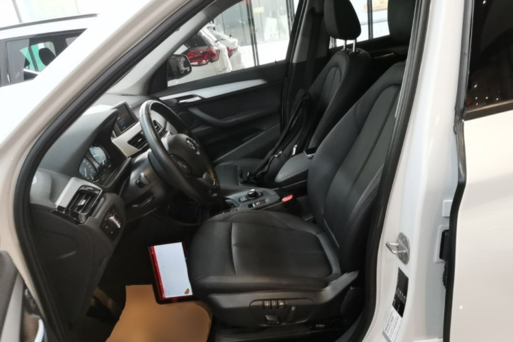 BMW X1 2019 car image #15