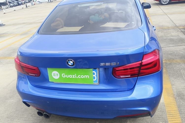 BMW 3 Series 2018 car image #4