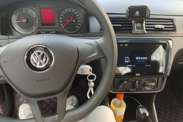 Volkswagen Santana 2018 car image #10