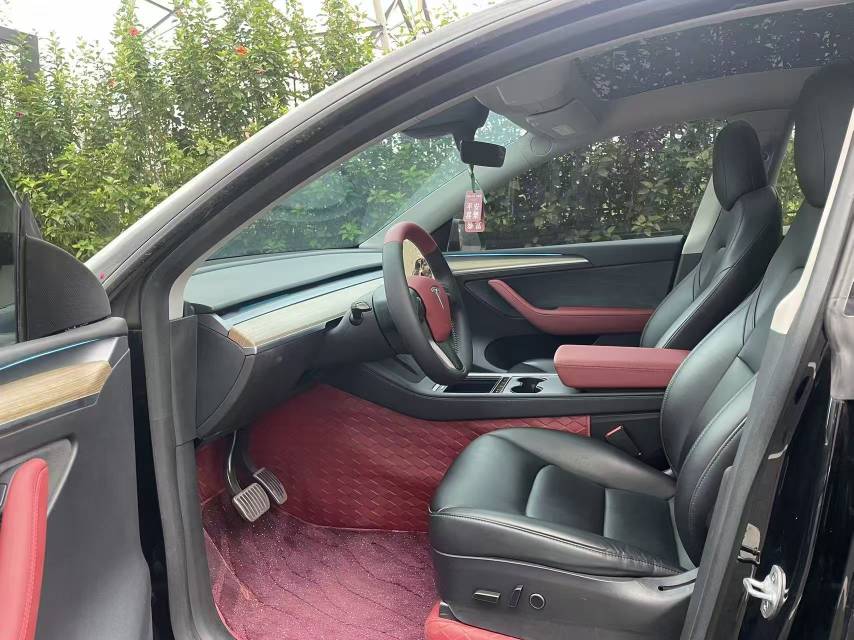 Tesla Model Y 2022 car image #6