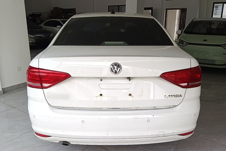 Volkswagen Lavida 2016 car image #6