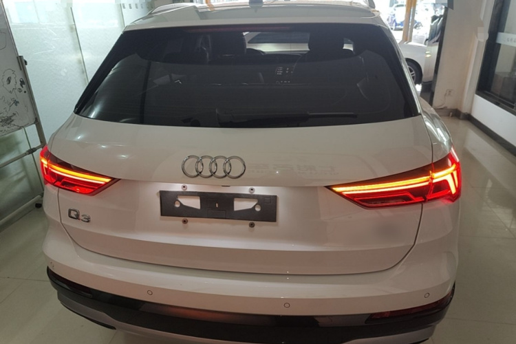 Audi Q3 2023 #6 Audi Q3 2023 car image #6
