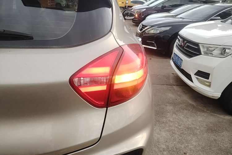 GEELY Emgrand GS 2019 car image #8