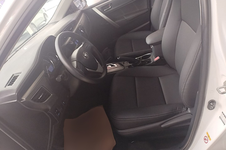 Toyota Corolla 2017 #15 Toyota Corolla 2017 car image #15