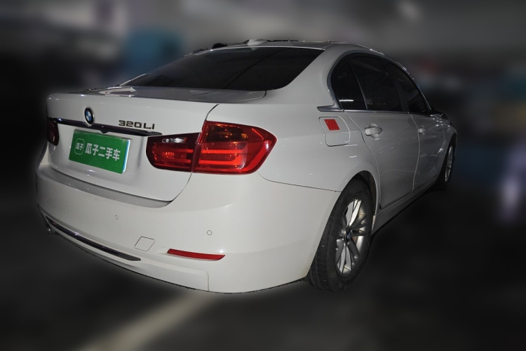 BMW 3 Series 2015 car image #7