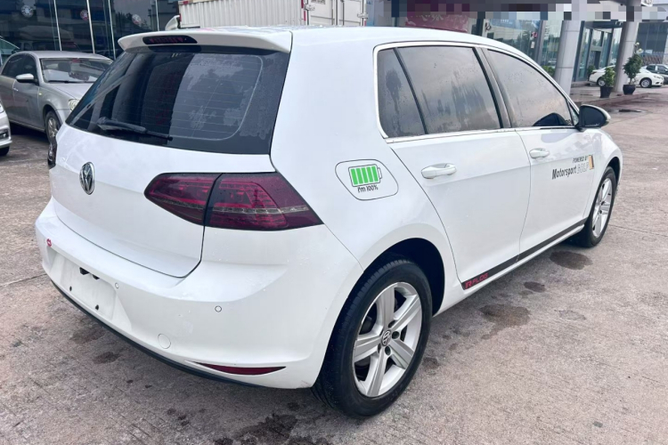 Volkswagen Golf 2015 car image #7