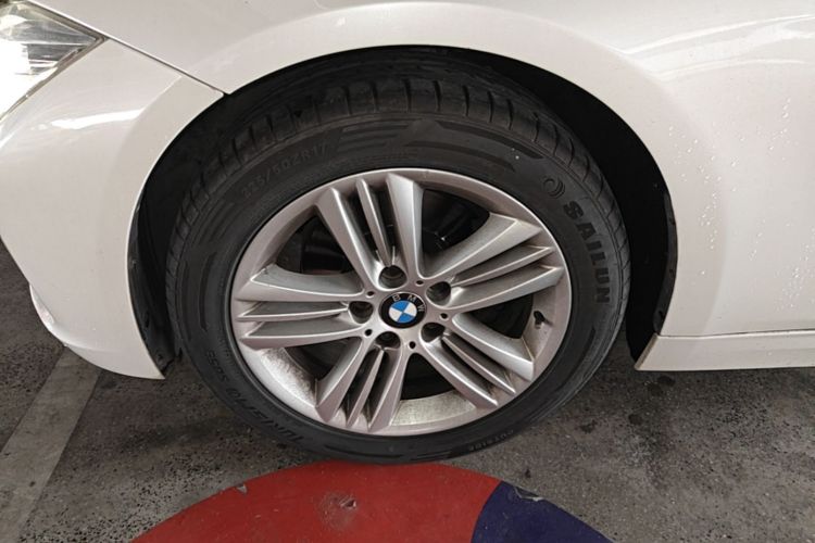 BMW 3 Series 2015 car image #9