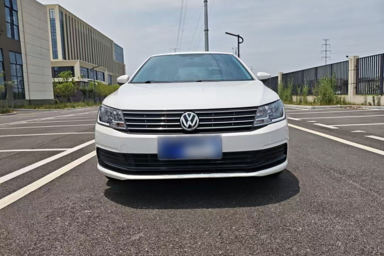 Volkswagen Lavida 2019 car image #3