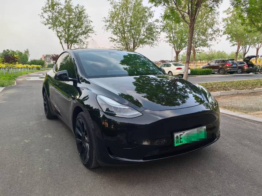 Tesla Model Y 2022 #3 Tesla Model Y 2022 car image #3