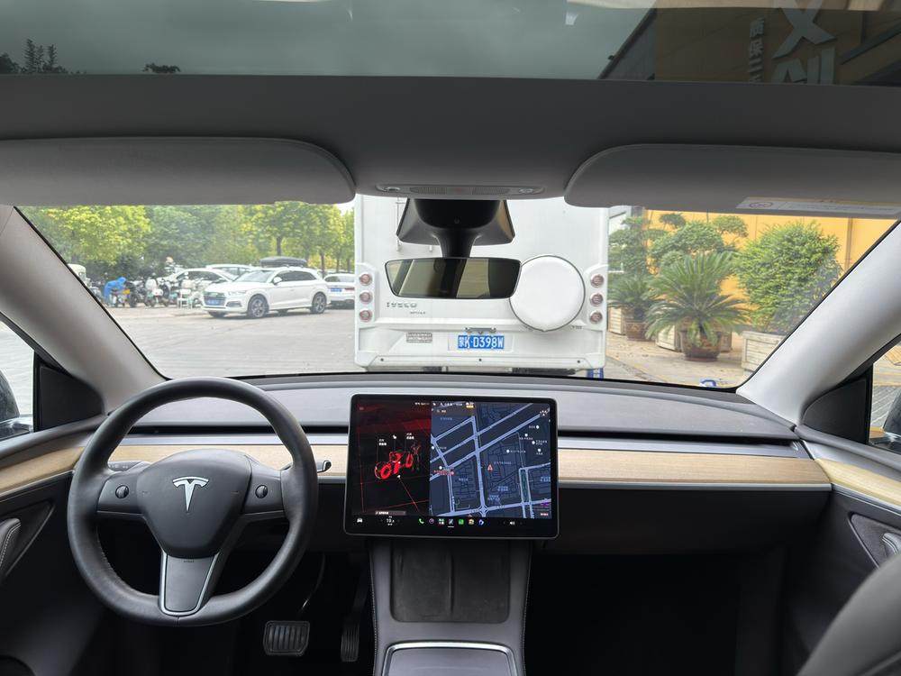Tesla Model Y 2022 #19 Tesla Model Y 2022 car image #19
