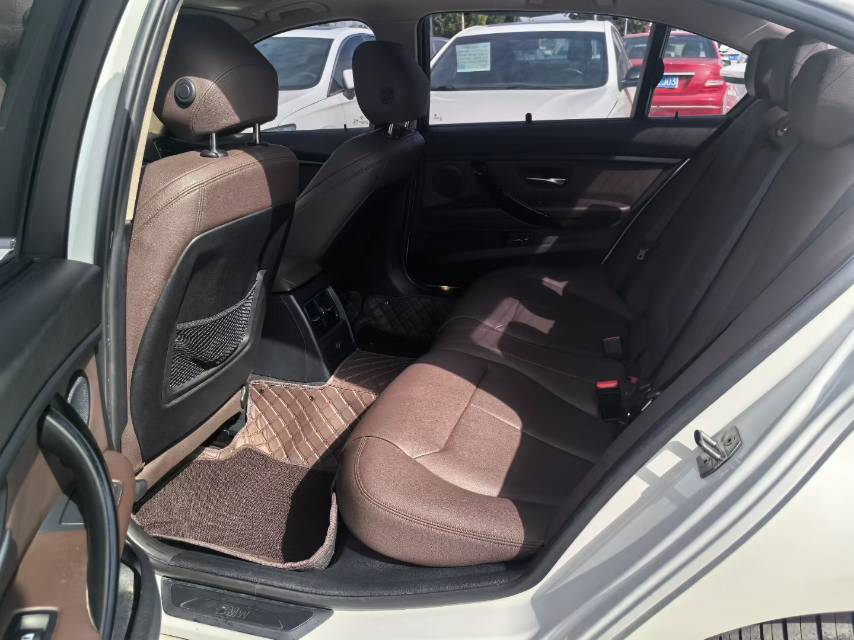 BMW 3 Series 2019 #6 BMW 3 Series 2019 car image #6