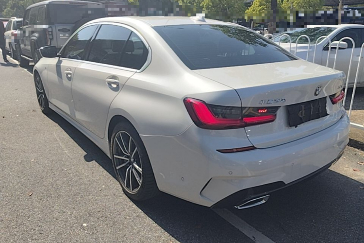 BMW 3 Series 2020 car image #5