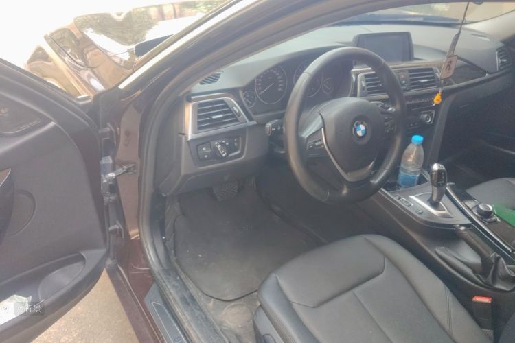 BMW 3 Series 2016 car image #18