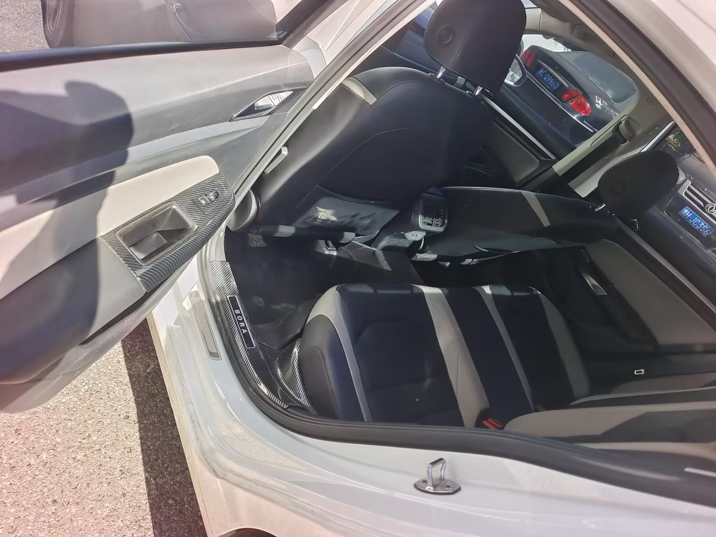 2022 immagine di auto #5