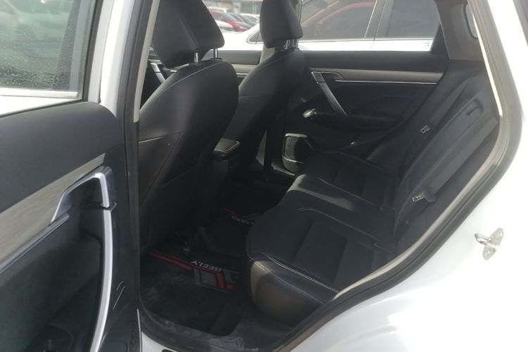 GEELY Coolray 2020 صورة سيارة #17