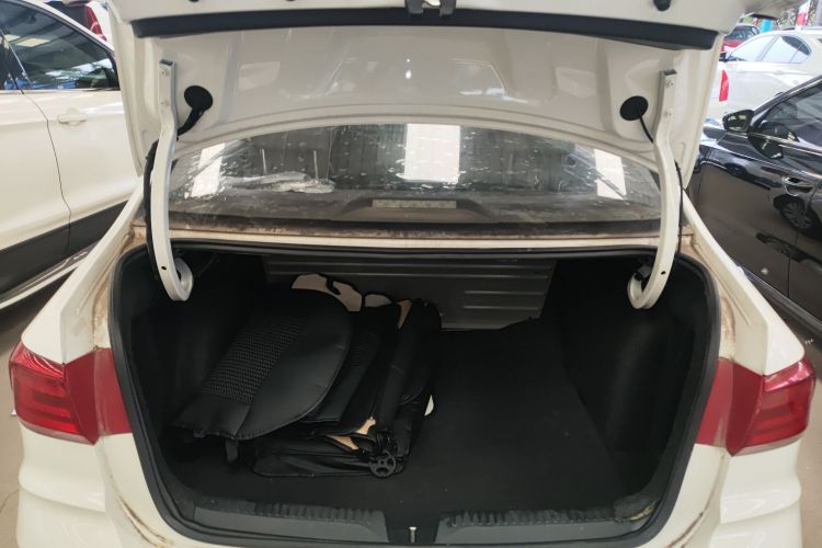 Volkswagen Santana 2019 #19 Volkswagen Santana 2019 car image #19