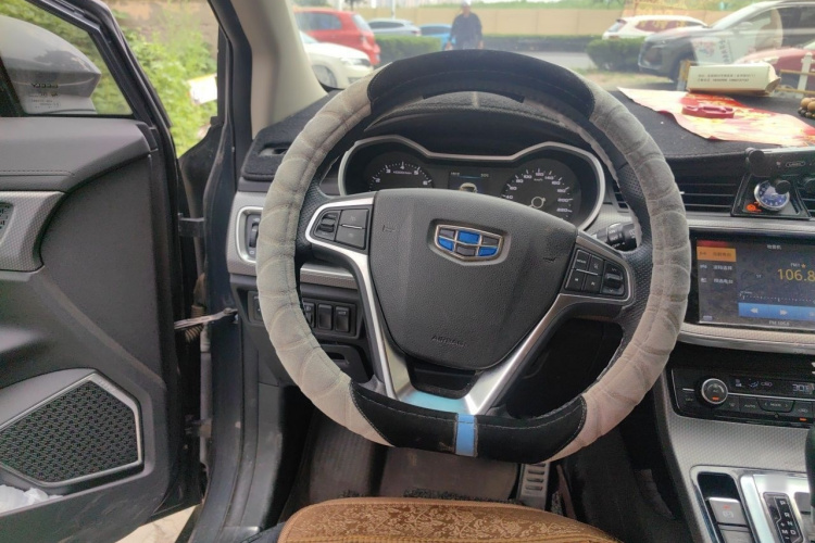 GEELY Emgrand GS 2017 car image #15
