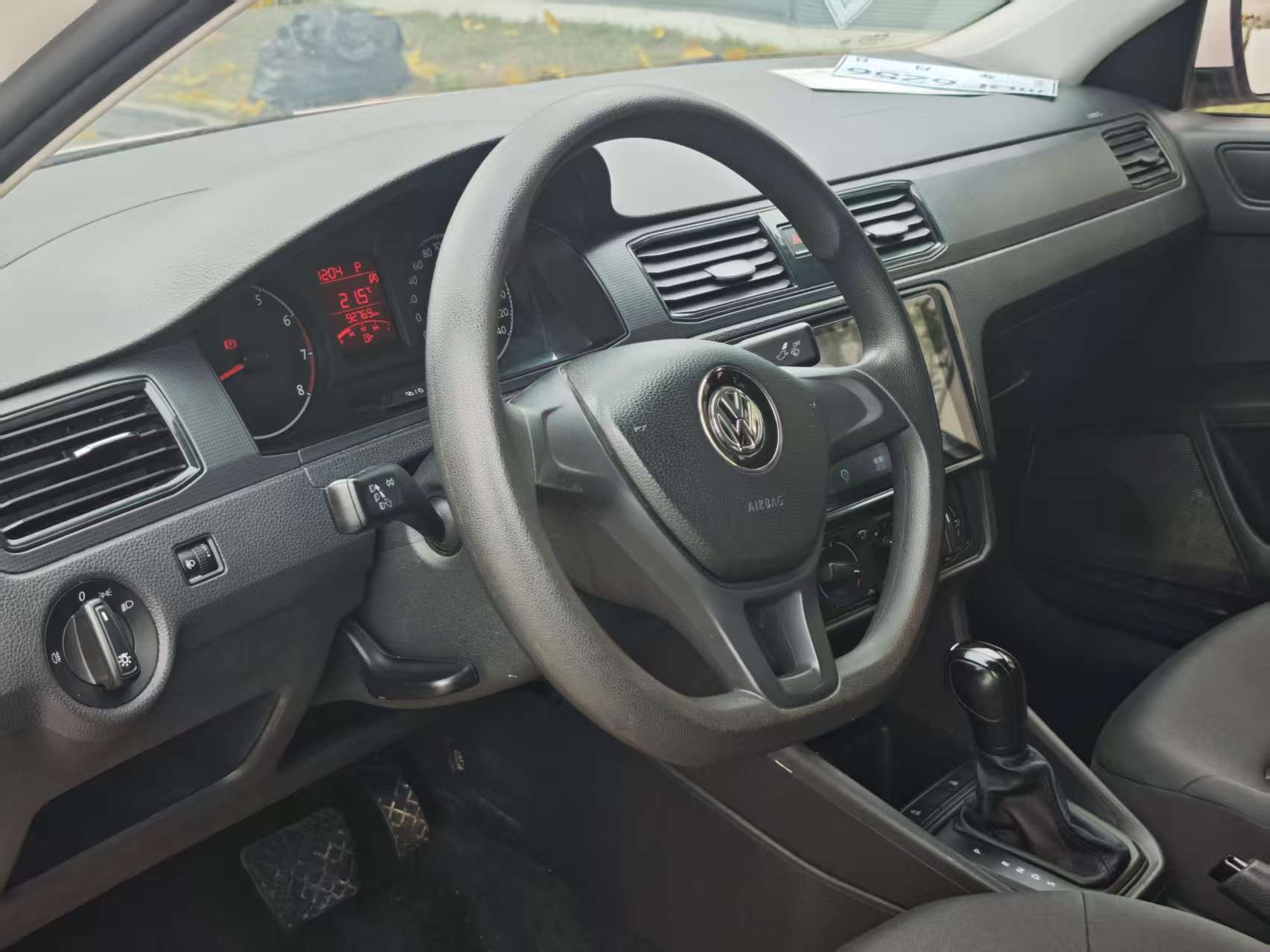 Volkswagen Santana 2020 car image #5