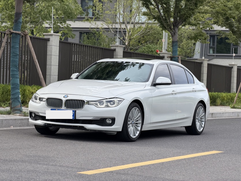 BMW 3 Series 2018 car image 
