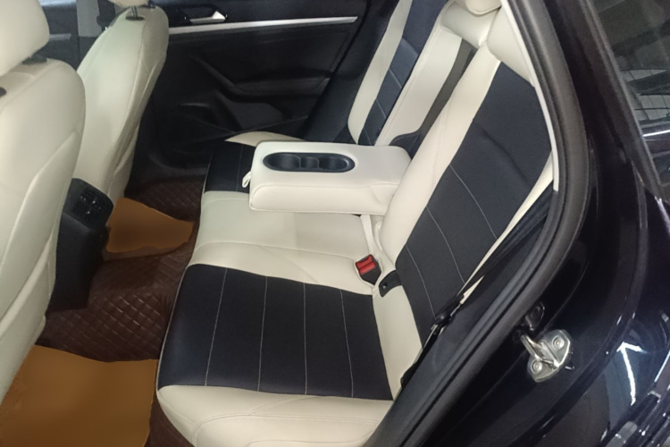 Volkswagen Lavida 2023 car image #17