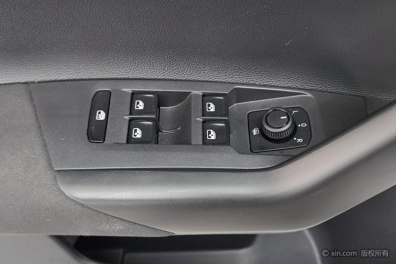 Volkswagen Polo 2023 car image #9