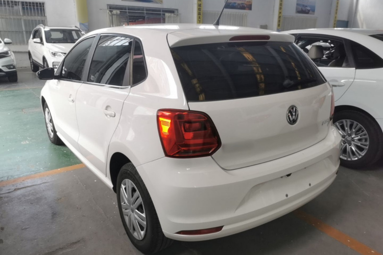 Volkswagen Polo 2017 #5 Volkswagen Polo 2017 car image #5