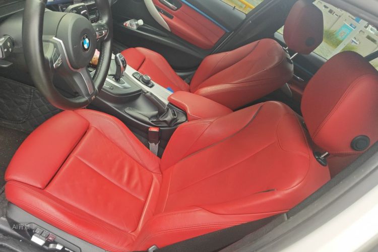 BMW 3 Series 2019 car image #17