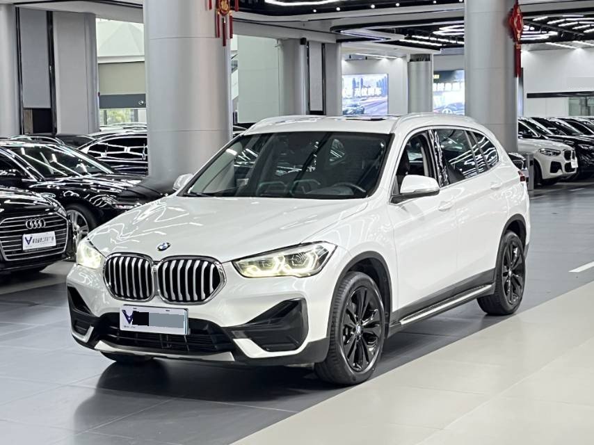BMW X1 2021 BMW X1 2021 car image