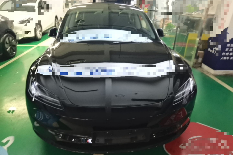 Tesla Model 3 2026 immagine di auto #3
