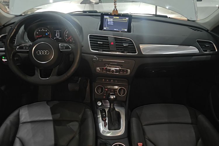 Audi Q3 2016 #10 Audi Q3 2016 car image #10