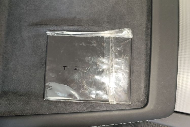 Tesla Model 3 2026 car image #9