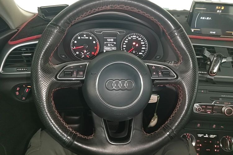 Audi Q3 2015 #12 Audi Q3 2015 car image #12