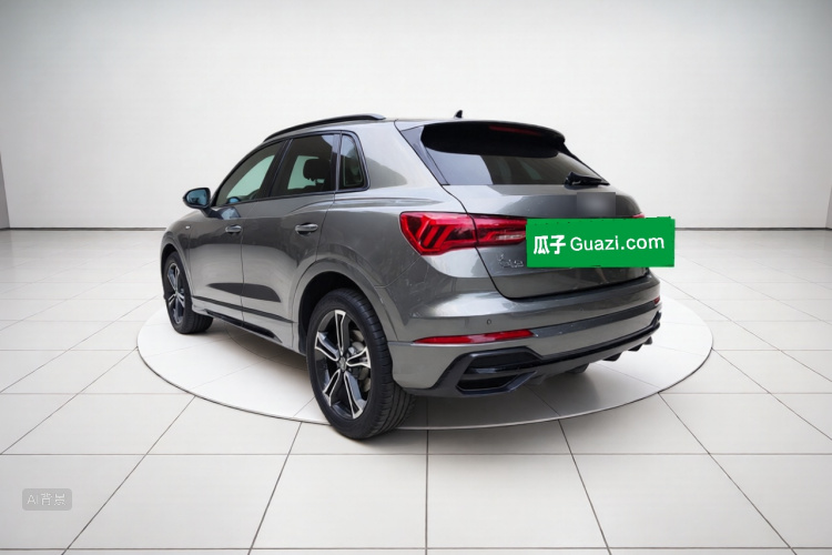 Audi Q3 2020 car image #5