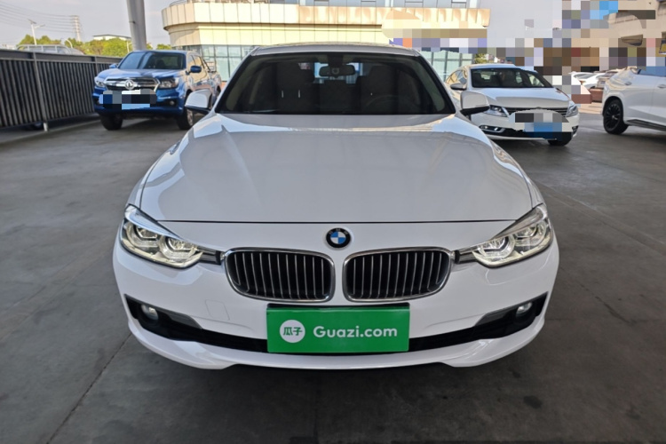 BMW 3 Series 2018 car image #3