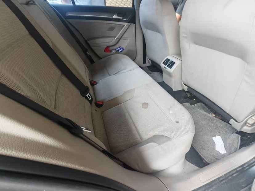 Volkswagen Golf 2014 car image #5