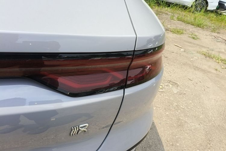 BYD Han 2024 #8 BYD Han 2024 car image #8