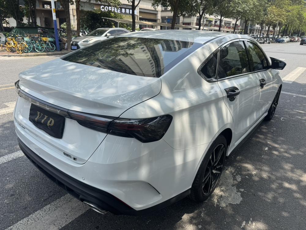 GEELY Binray 2022 immagine di auto #6